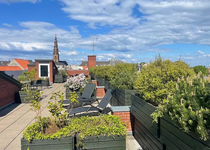 Christianshavn Finest With Huge Balcony