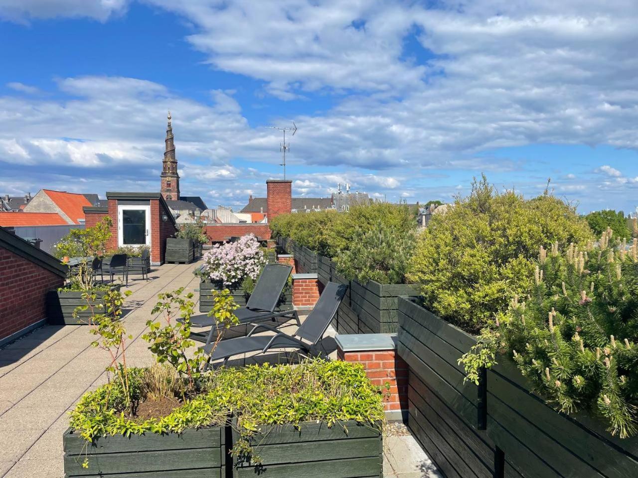 Christianshavn Finest With Huge Balcony
